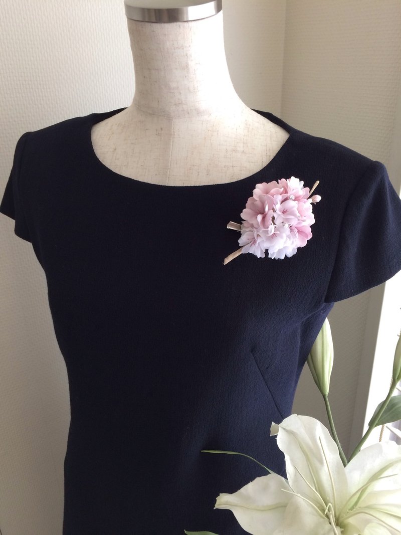 Branch Cherryblossoms corsage - 胸花/手腕花 - 棉．麻 粉红色