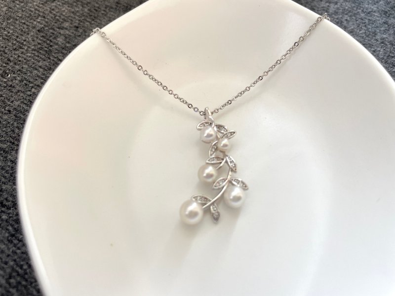 藤蔓 天然海水珍珠 akoya 小灯泡 吊坠 赠项链 - 项链 - 珍珠 白色