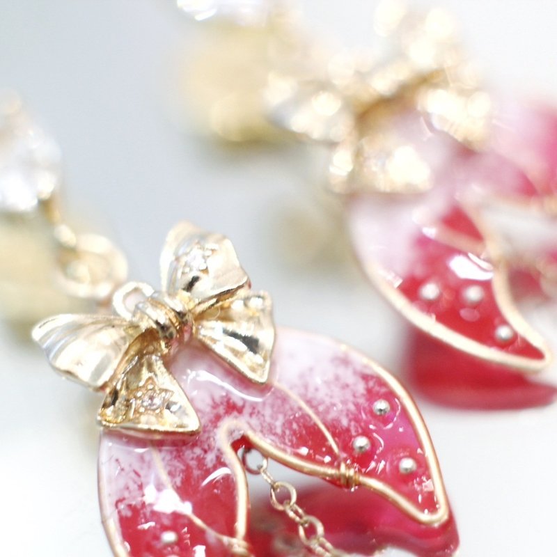 白雪红韵 | Snow & Scarlet Harmony - 耳环/耳夹 - 树脂 红色