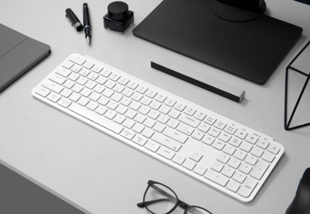Keychron B6 Pro 超薄无线键盘 - 电脑配件 - 塑料 白色