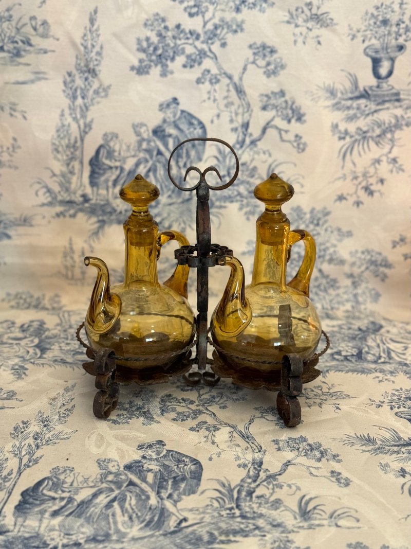 40061-法国古董琥珀玻璃油醋罐组与金属支架 - 摆饰 - 其他材质 