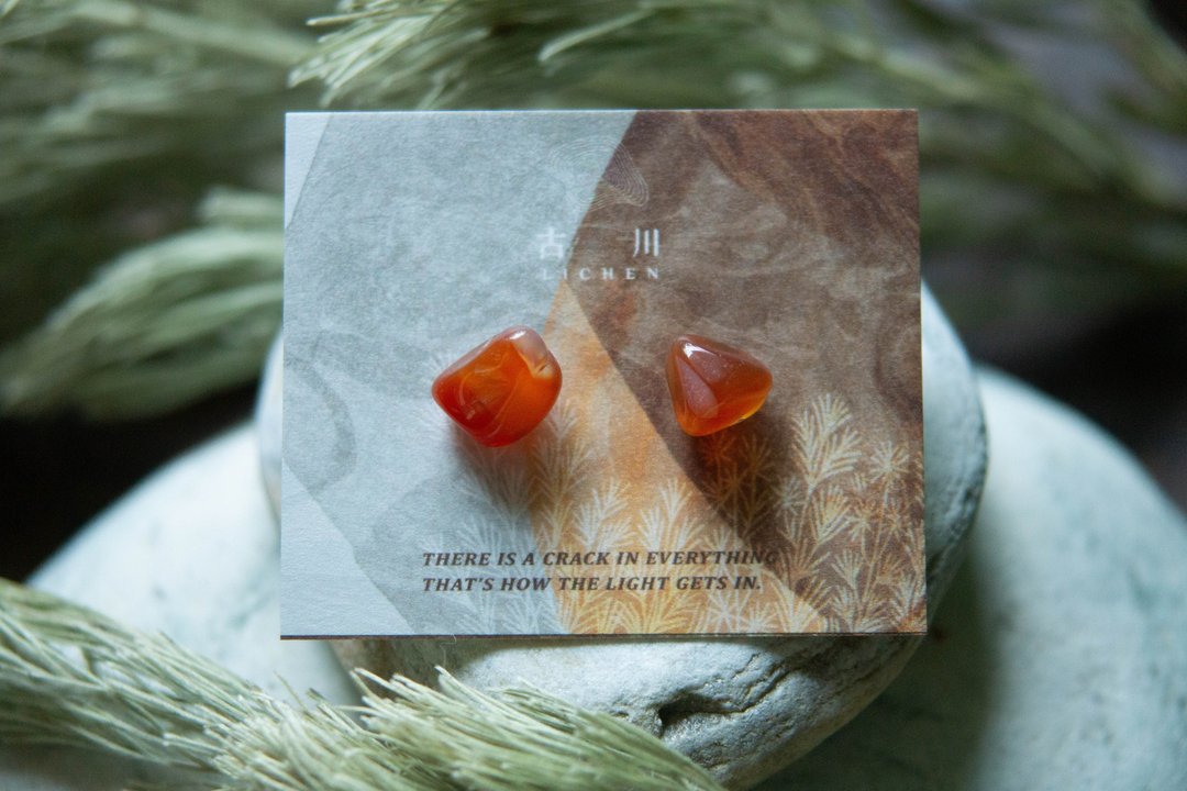 CRACK | 矿物系耳环 |  EARRINGS - 耳环/耳夹 - 玉石 红色