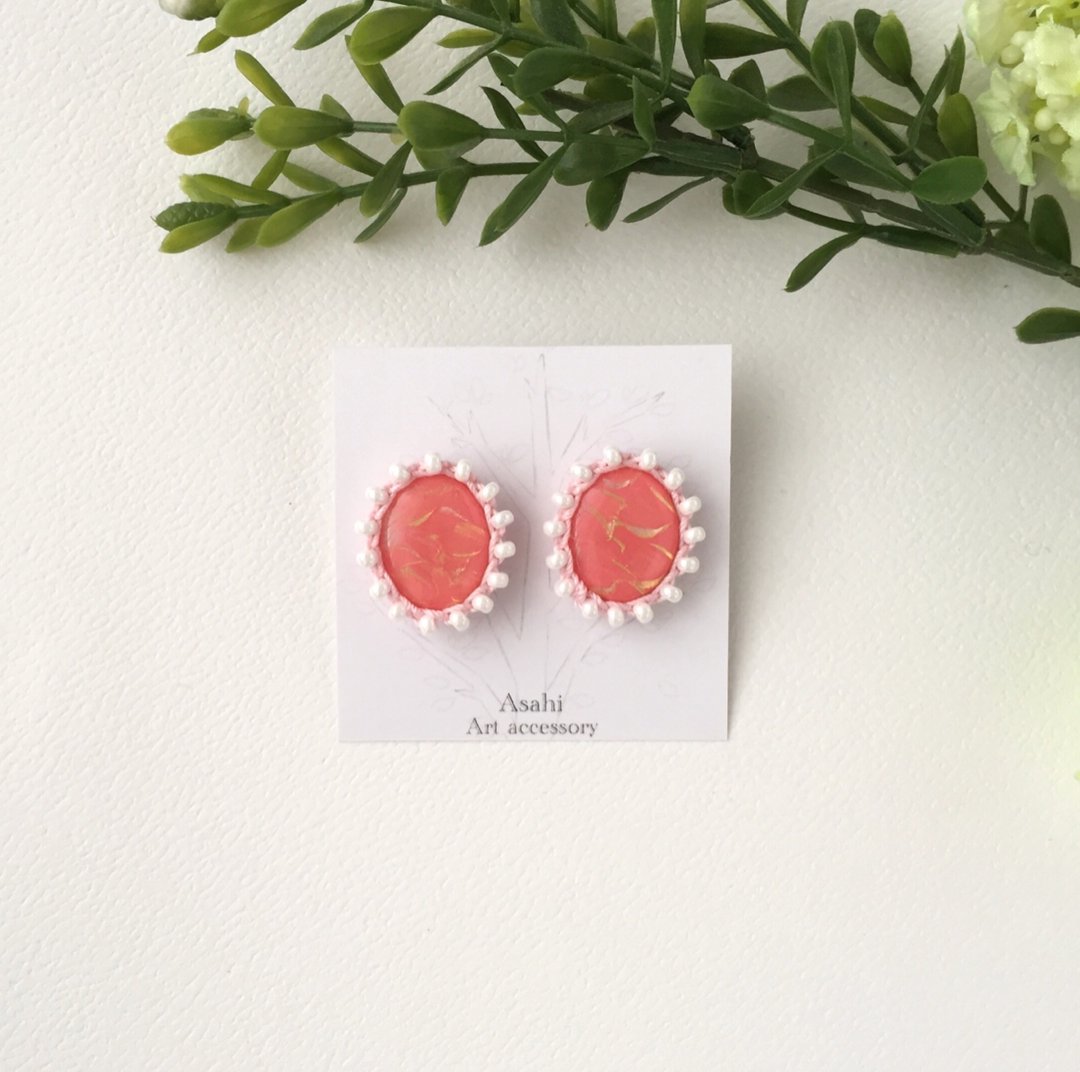 Yarn and beads of Art earrings pastel, pink - 耳环/耳夹 - 塑料 粉红色