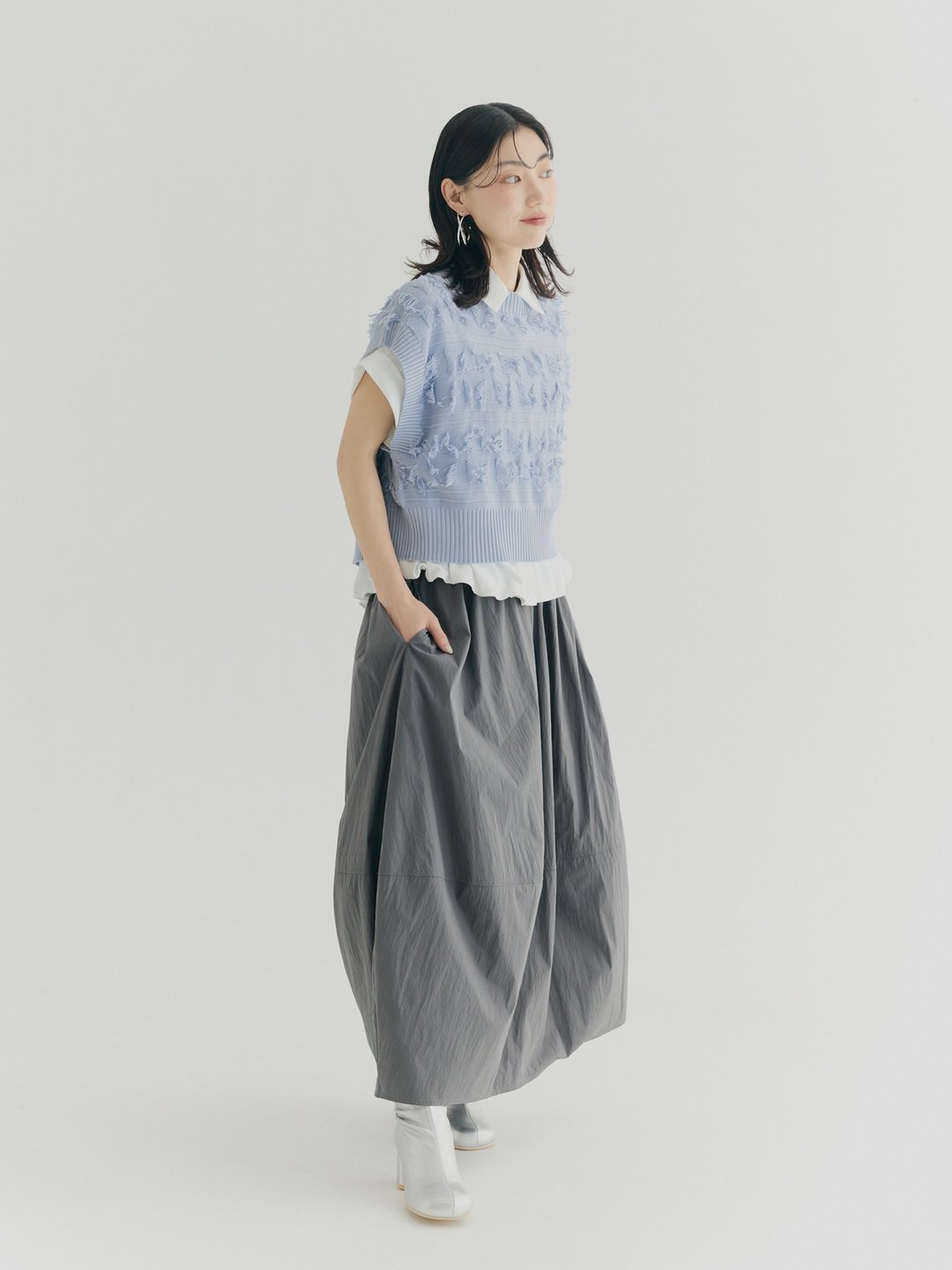 SEQUI HIBI 须边感罗纹绑带针织背心－灰蓝色 - 女装背心 - 聚酯纤维 蓝色