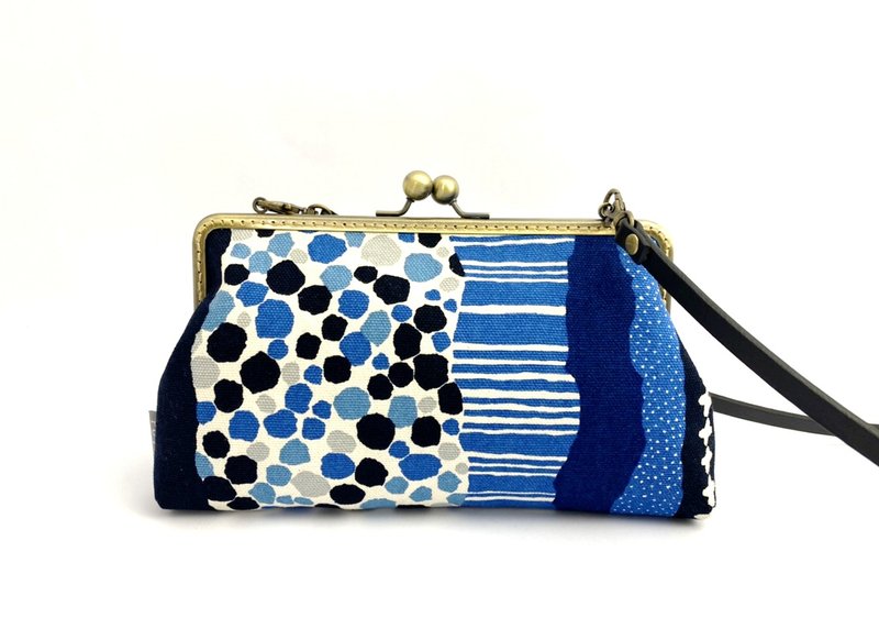 湛蓝京都手作长形口金包 • 侧背包 • 手拿包 • 附背带 - 侧背包/斜挎包 - 棉．麻 蓝色