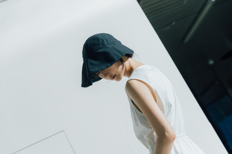 拓.遮阳渔夫帽 /有机棉环保纱亲肤透气 / 特殊版型剪裁 - 帽子 - 棉．麻 灰色