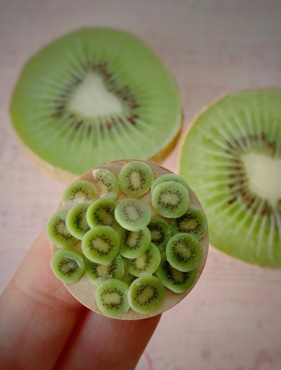 Miniature kiwi cane. TUTORIAL polymer clay. Mini fruits. Fake fruit. 教程. 微型. 微型猕 - 线上课程/教学影片 - 其他材质 