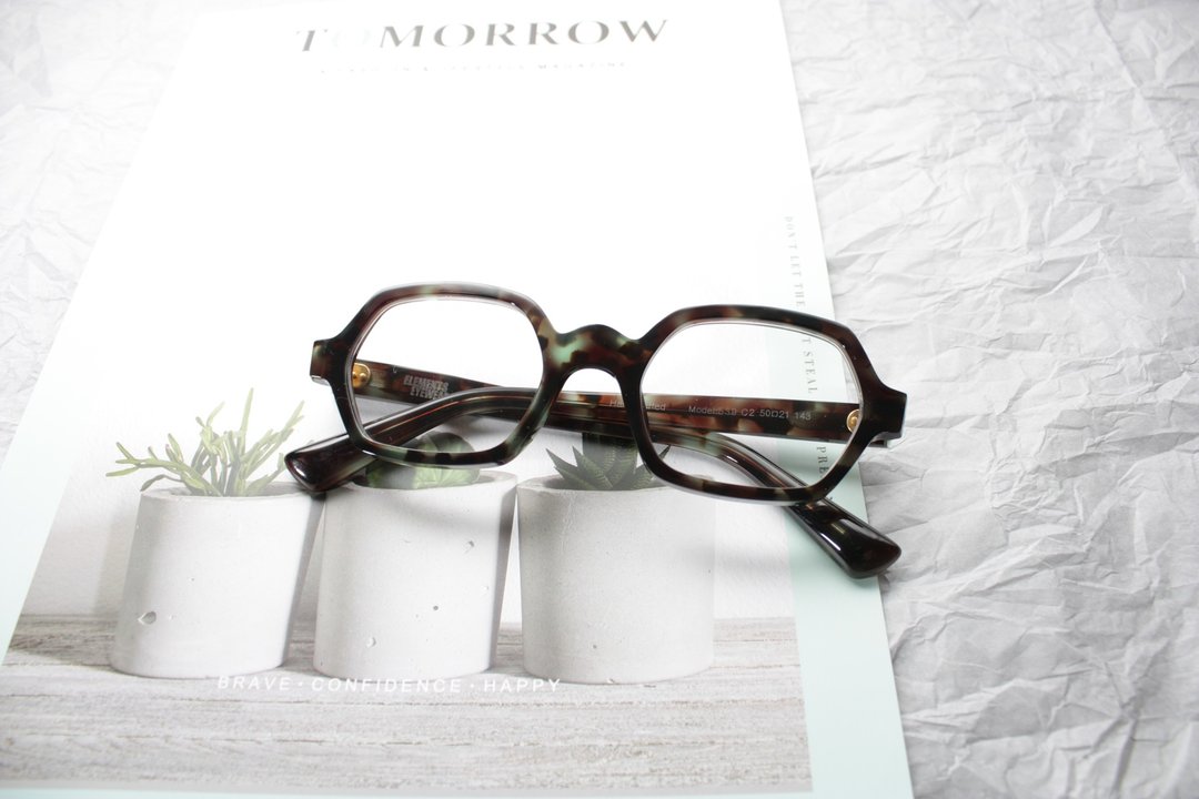 ELEMENTS eyewear 琥珀绿色六角形眼镜 日本手造眼镜框 - 眼镜/眼镜框 - 其他材质 绿色
