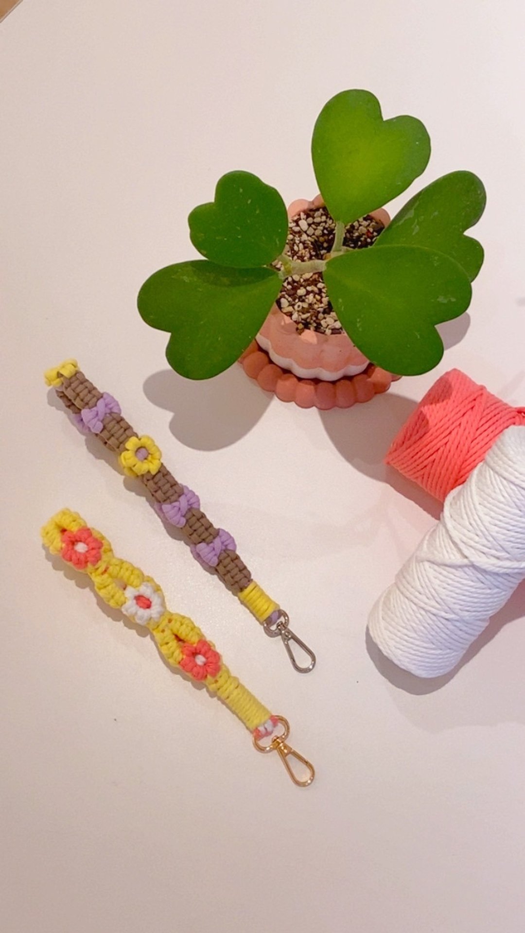 Macrame 法式编织-变化小花手腕挂绳 体验课程 (可使用文化币) - 编织/羊毛毡/布艺 - 棉 