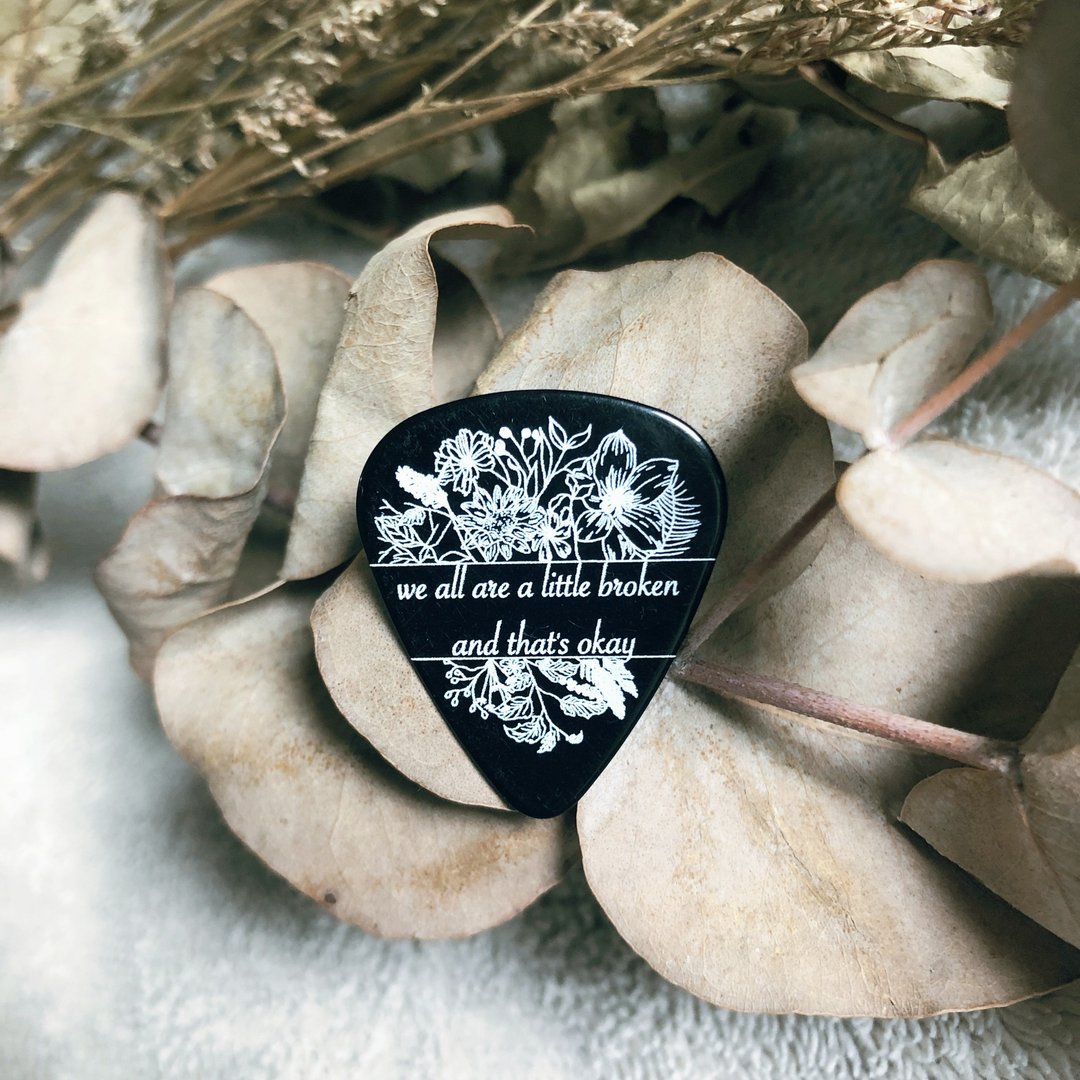 Guitar Pick no.11 - 其他 - 纸 黑色