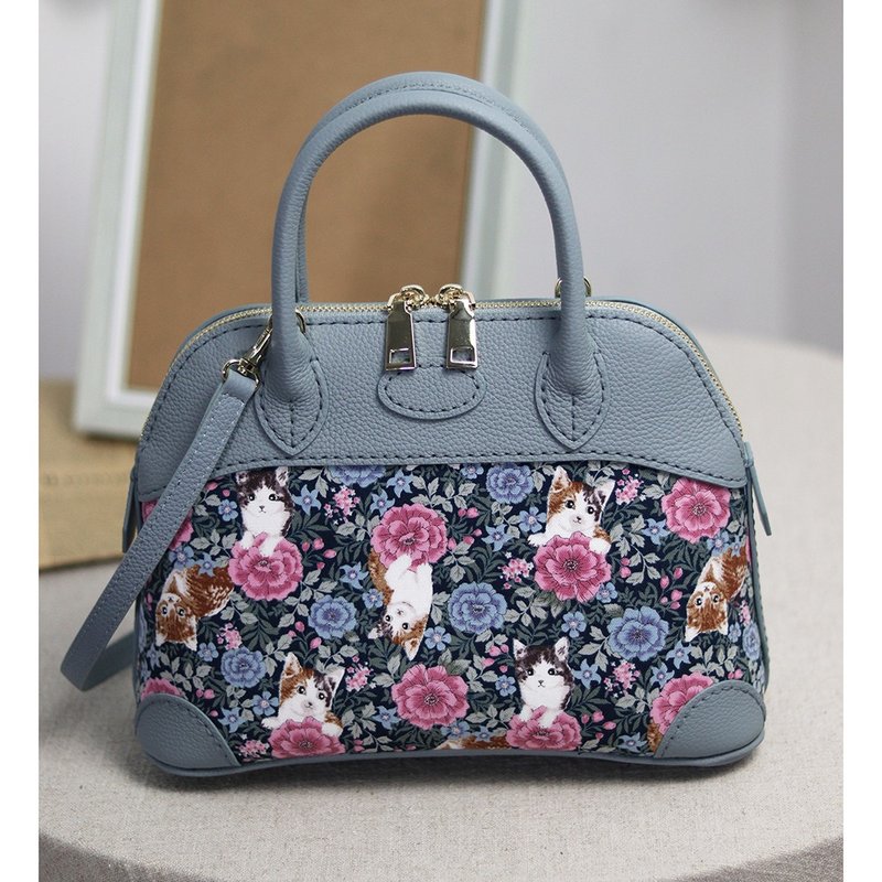 handmade全手缝真皮斜挎包手提包手作貝殼包可爱猫咪 - 侧背包/斜挎包 - 真皮 蓝色