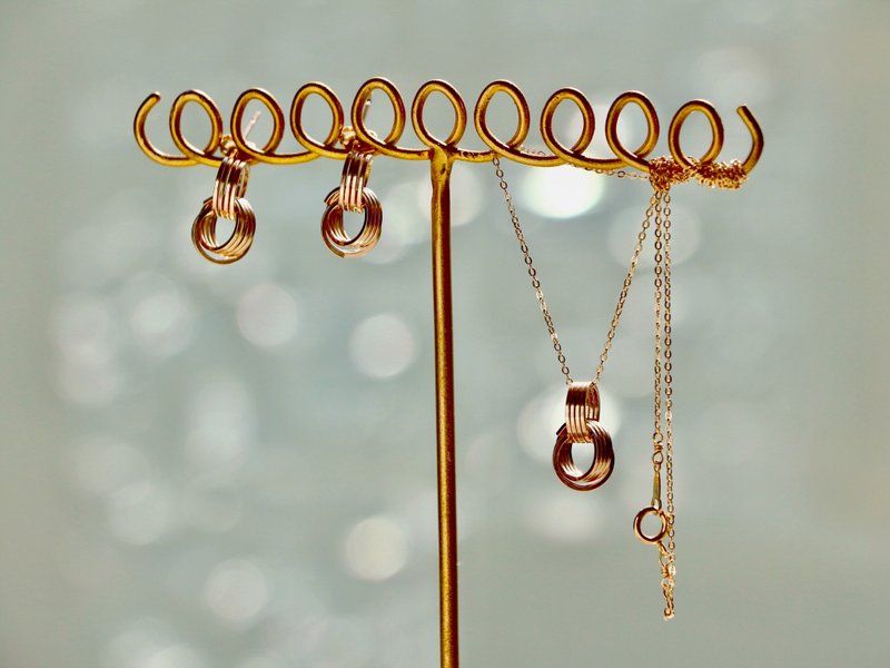 14kgf-three rings pierced earrings and necklace set - 耳环/耳夹 - 宝石 金色