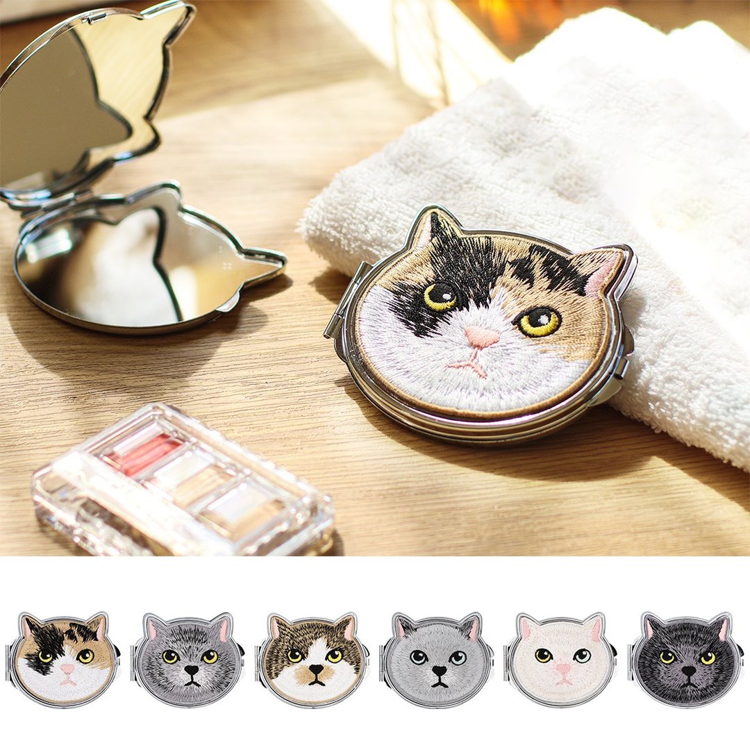 【下单订制款】日本制 猫猫刺绣小镜子 - 彩妆刷具/镜子/梳子 - 其他金属 卡其色