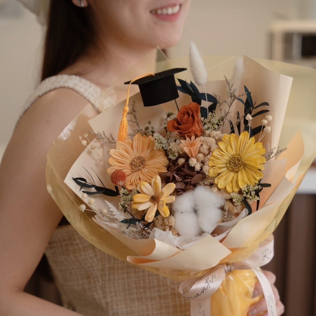 光之旅程毕业花束 / 橘色太阳 花黄色太阳花 太阳花花束 向日葵花 - 干燥花/捧花 - 植物．花 黄色