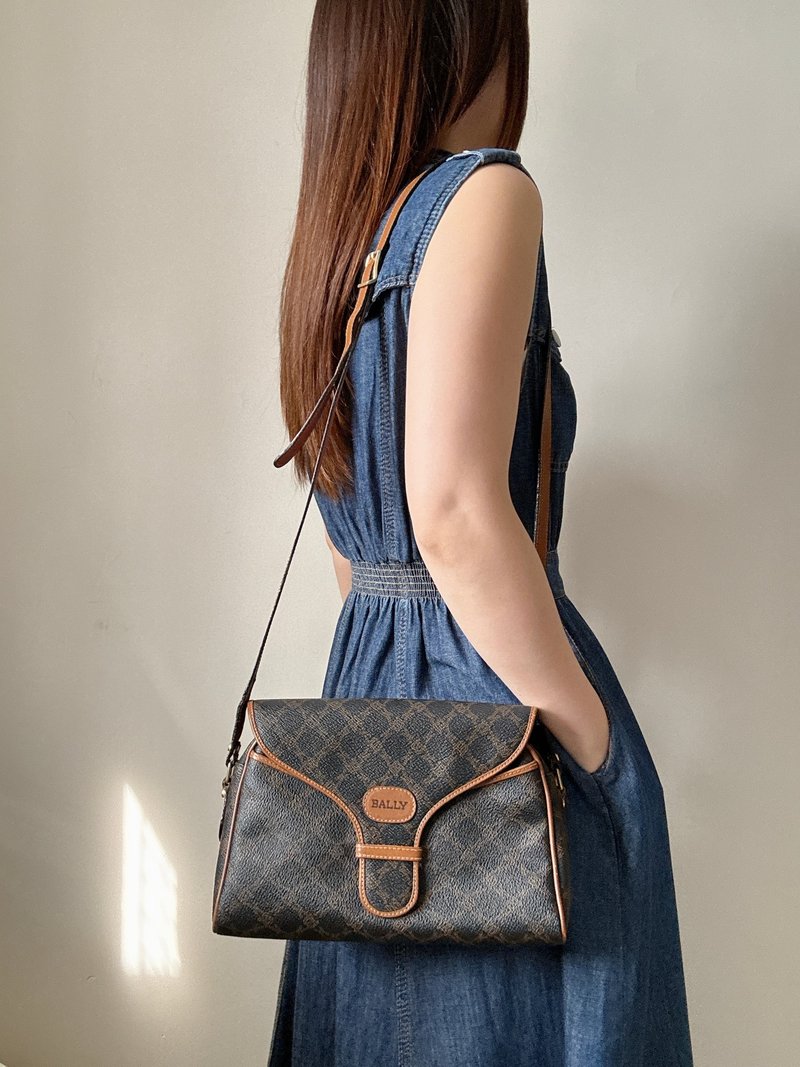 中古正品 Bally 老花防水斜背包 旅行包 男女适用 意大利制 - 侧背包/斜挎包 - 防水材质 咖啡色