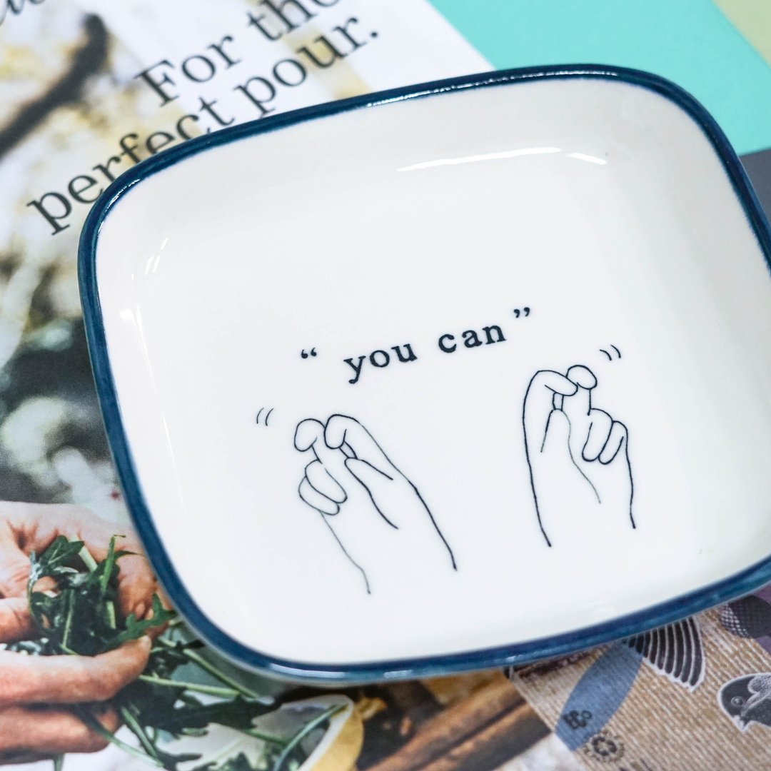 SQUARE DISH + Hand Symbol - 浅碟/小碟子 - 陶 