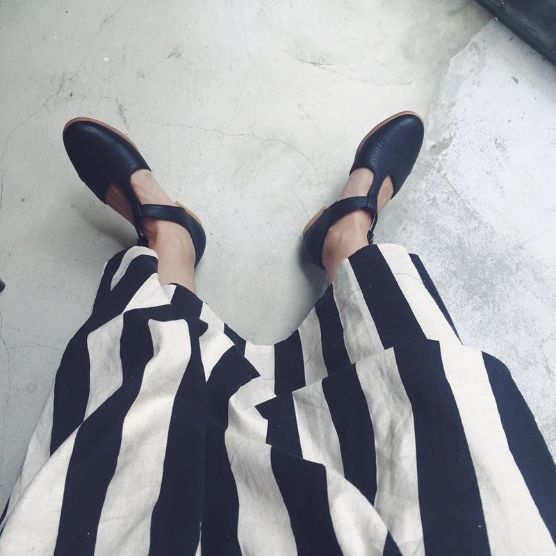 ZOODY / 尼莫 / 手工鞋 / 平底斜边T带凉鞋 / 黑 - 男女凉鞋 - 真皮 黑色