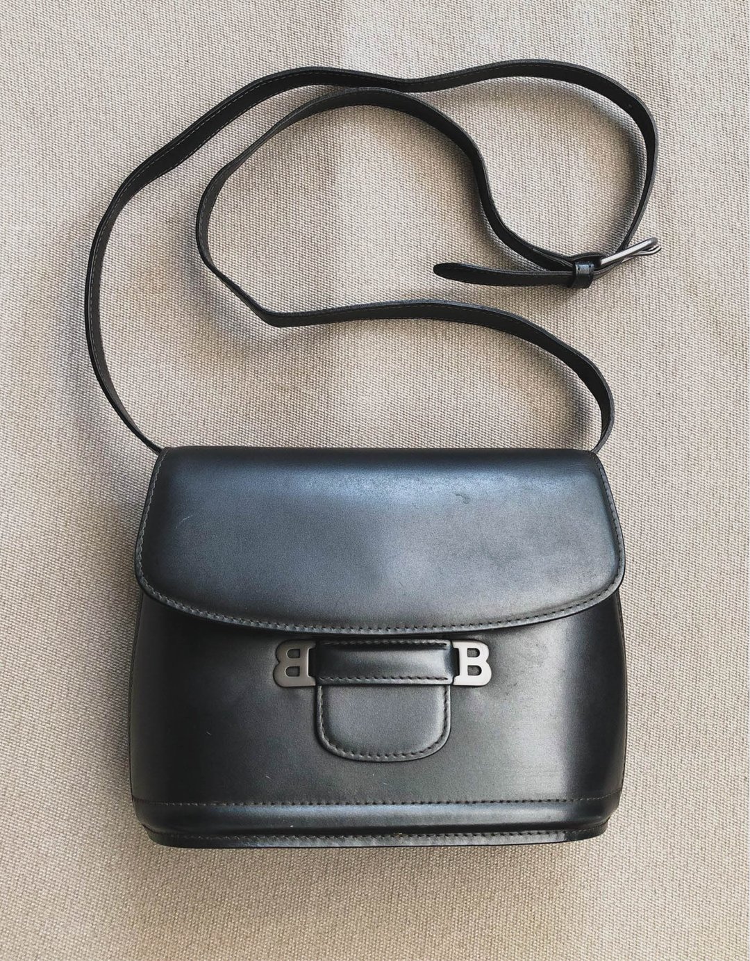VINTAGE BALLY 硬壳包 / 小方包 / 古董包 - 侧背包/斜挎包 - 真皮 黑色