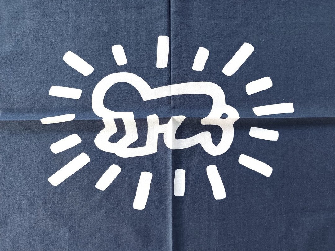 Radiant Baby Bandana，23 x 22 英寸 珍藏版 Keith Haring 纯棉普普艺术街头风格。 - 丝巾 - 棉 蓝色