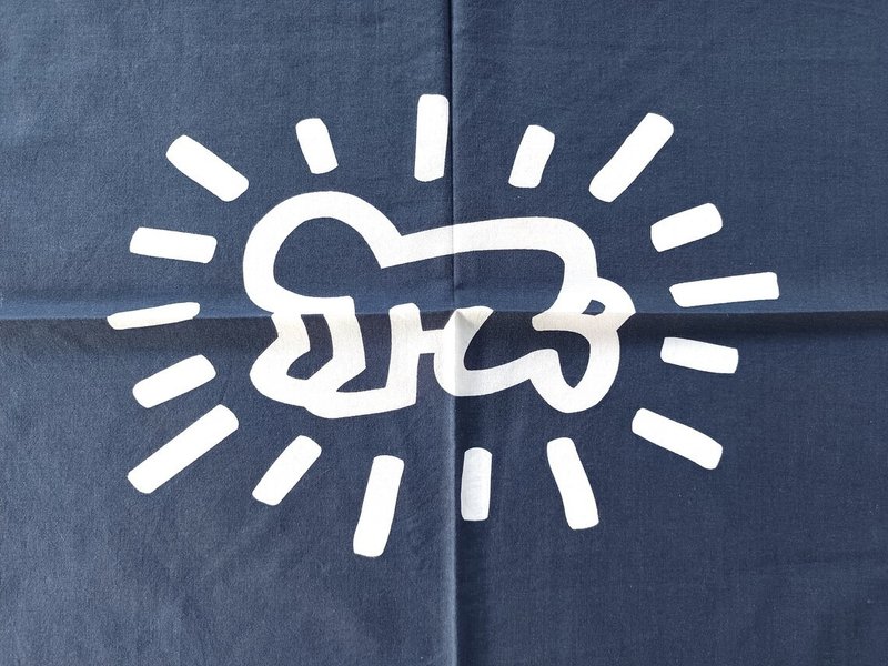 Radiant Baby Bandana，23 x 22 英寸 珍藏版 Keith Haring 纯棉普普艺术街头风格。 - 丝巾 - 棉．麻 蓝色