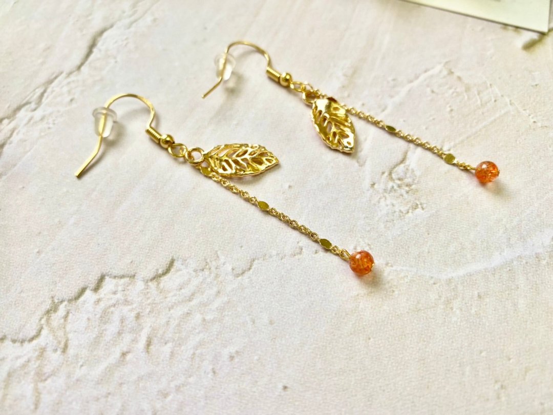 金太阳树叶吊坠耳环 天然石耳环 天然石饰品 手作饰品 - 耳环/耳夹 - 其他金属 金色