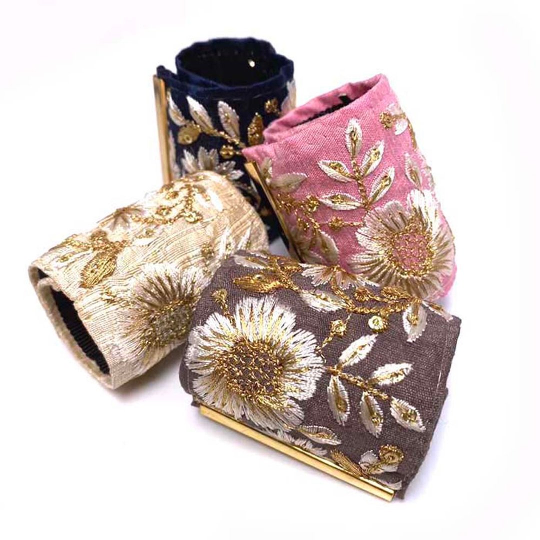 [Pony hook] UHR-277 Indian embroidery Spring Easy to install Just put it on the ponytail Hair accessory - 发饰 - 绣线 白色