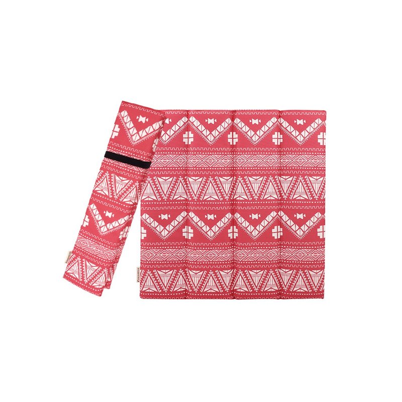 红图腾防泼水折叠式坐垫 沙滩垫 - 露营用品 - 防水材质 