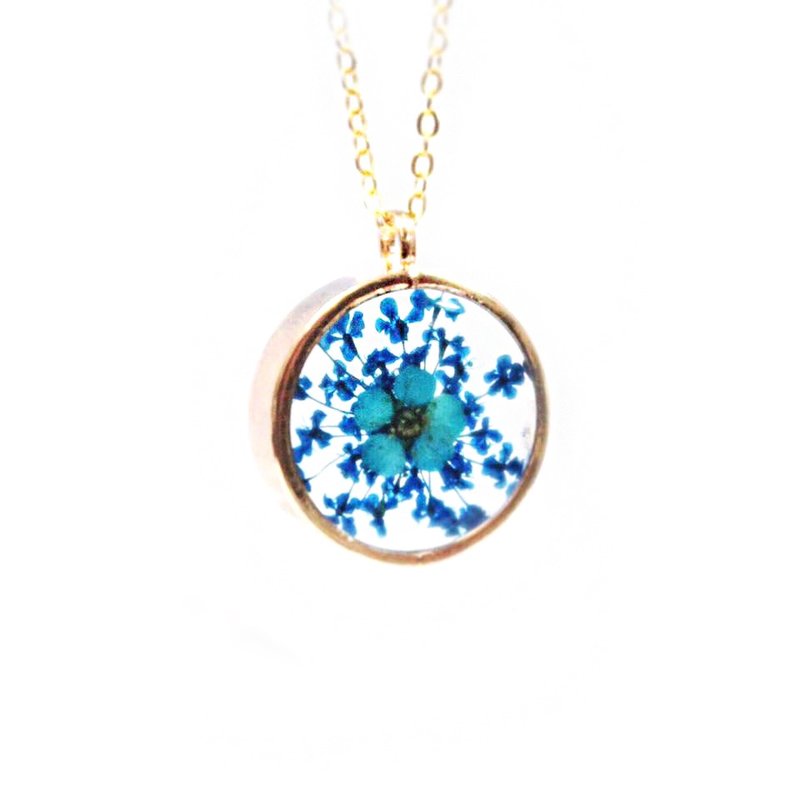 Blue Lovers (Golden Frame Necklace 透明押花项链) - 项链 - 其他金属 蓝色