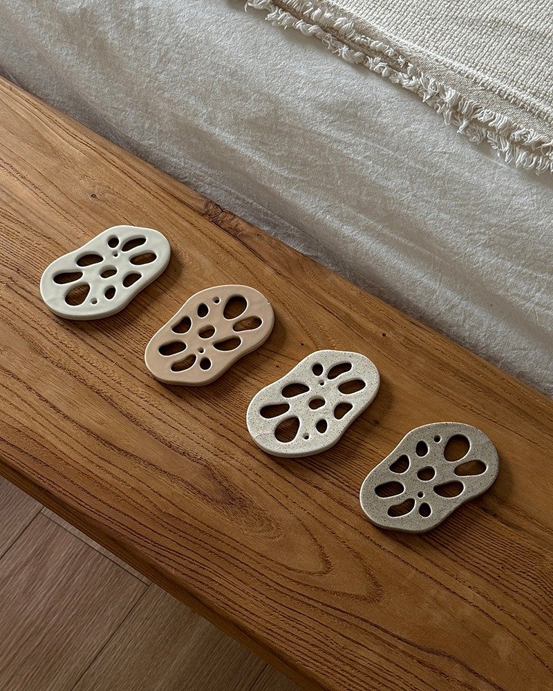 莲藕汤匙座 - 筷子/筷架 - 陶 灰色