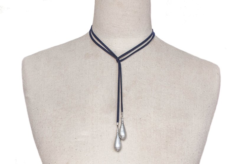 Recycled Bomb Wrap Necklace, Laos - 项链 - 其他金属 银色