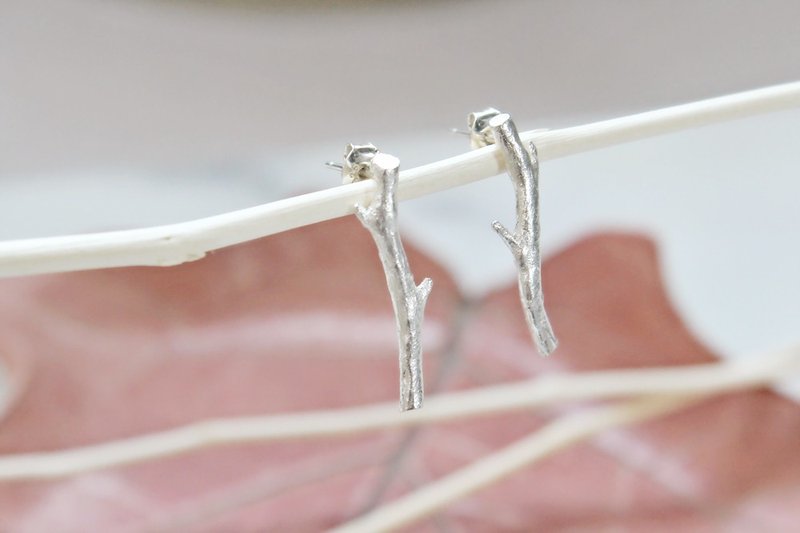 //树枝耳环// S925纯银 手工银饰 自然 文青 清新 日常 - 耳环/耳夹 - 纯银 银色