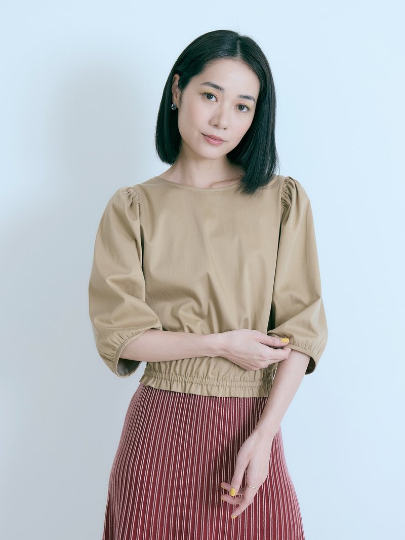 蜜蜂山谷七分袖上衣-回家的路 - 女装上衣 - 其他人造纤维 卡其色