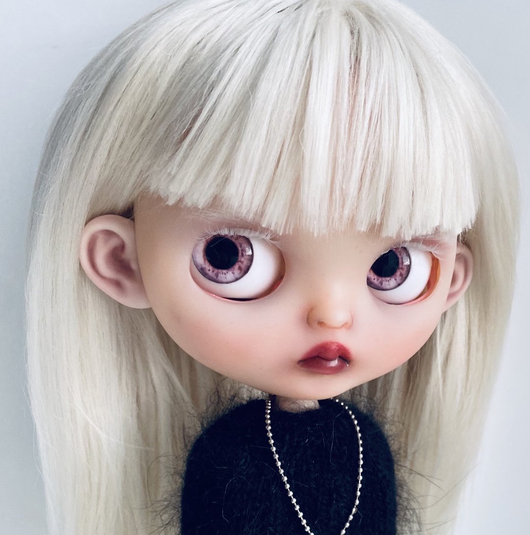 Custom Blythe doll transparent skin tone with natural Alpaca hair - 玩偶/公仔 - 塑料 粉红色
