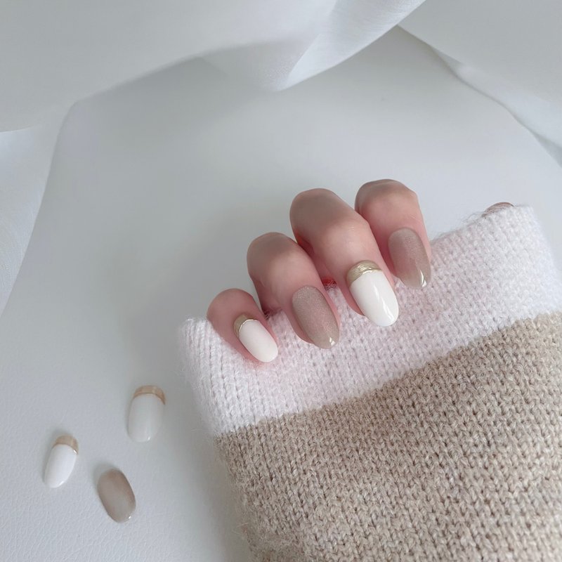 Hana手作-纯手工穿戴甲/法式镜面/香槟金猫眼 - 指甲油/指甲贴 - 其他材质 白色