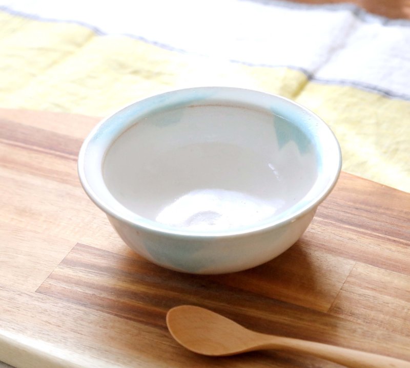 白釉圆碗 蓝色点缀 1 - 碗 - 陶 白色