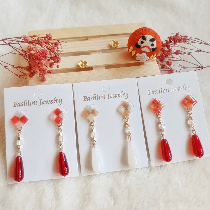 妍语手作 316医疗钢 耳环 蛇年 春节 新年 方形 菱形 长耳环 - 耳环/耳夹 - 树脂 红色