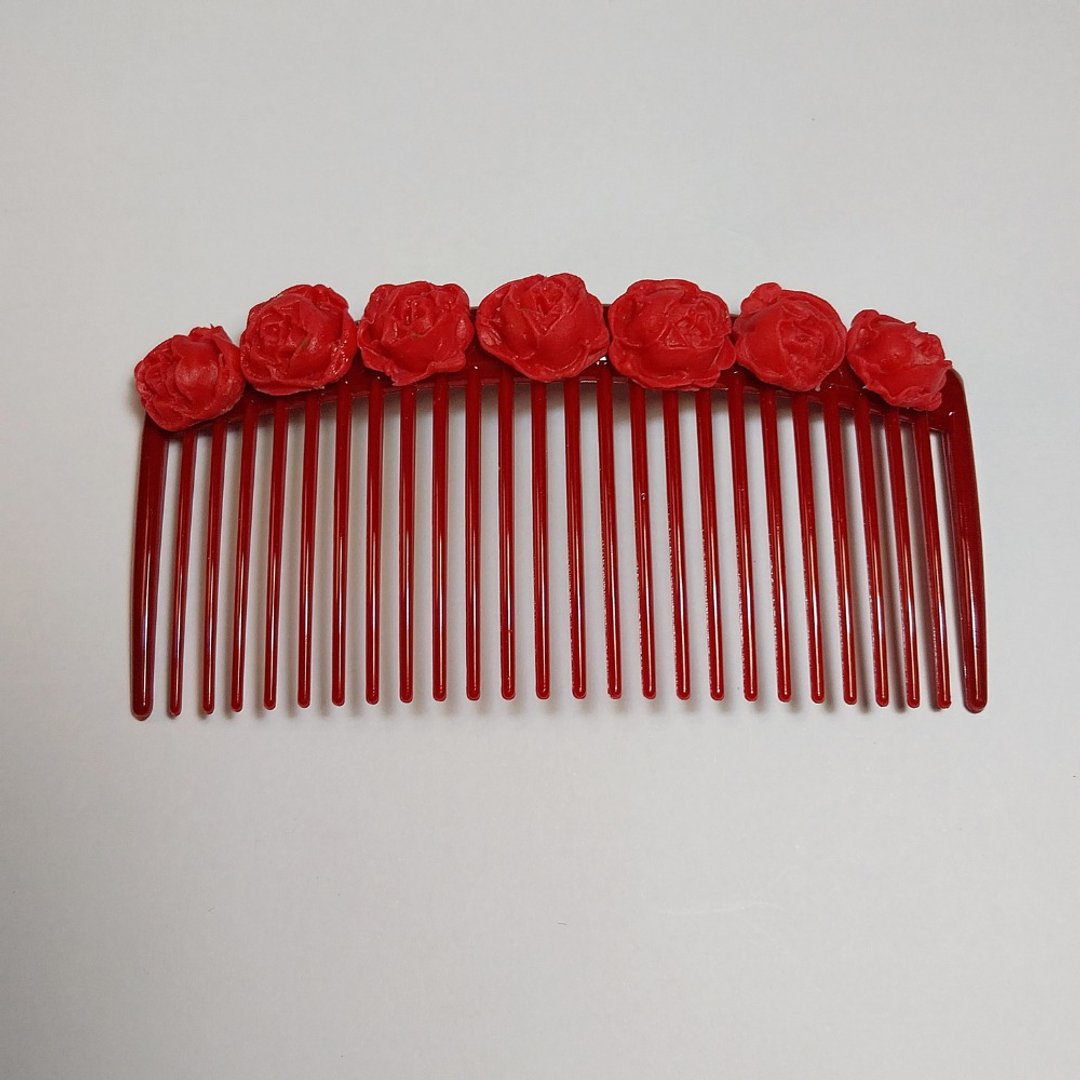 Red Rose Flower Head Decoration Handmade Plastic Comb - 发饰 - 其他人造纤维 红色
