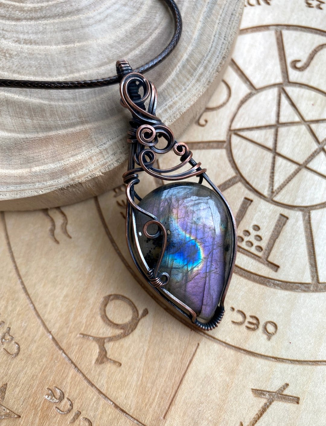 WW26 全手工编织 绕铜线 复古做旧 wire wrap 拉长石吊咀 项链 - 项链 - 铜/黄铜 