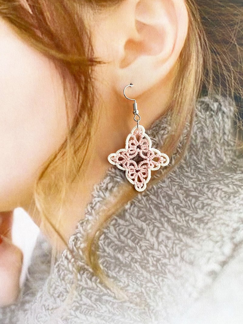 梭织十字粉红耳环 - 耳环/耳夹 - 棉．麻 红色