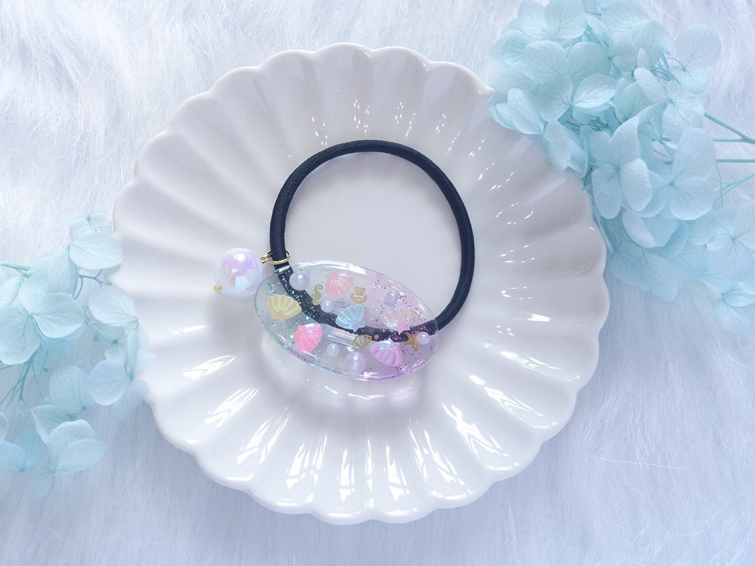 原创手工 滴胶发圈 贝壳闪片 橡筋  Resin Hair Accessory - 发饰 - 其他材质 