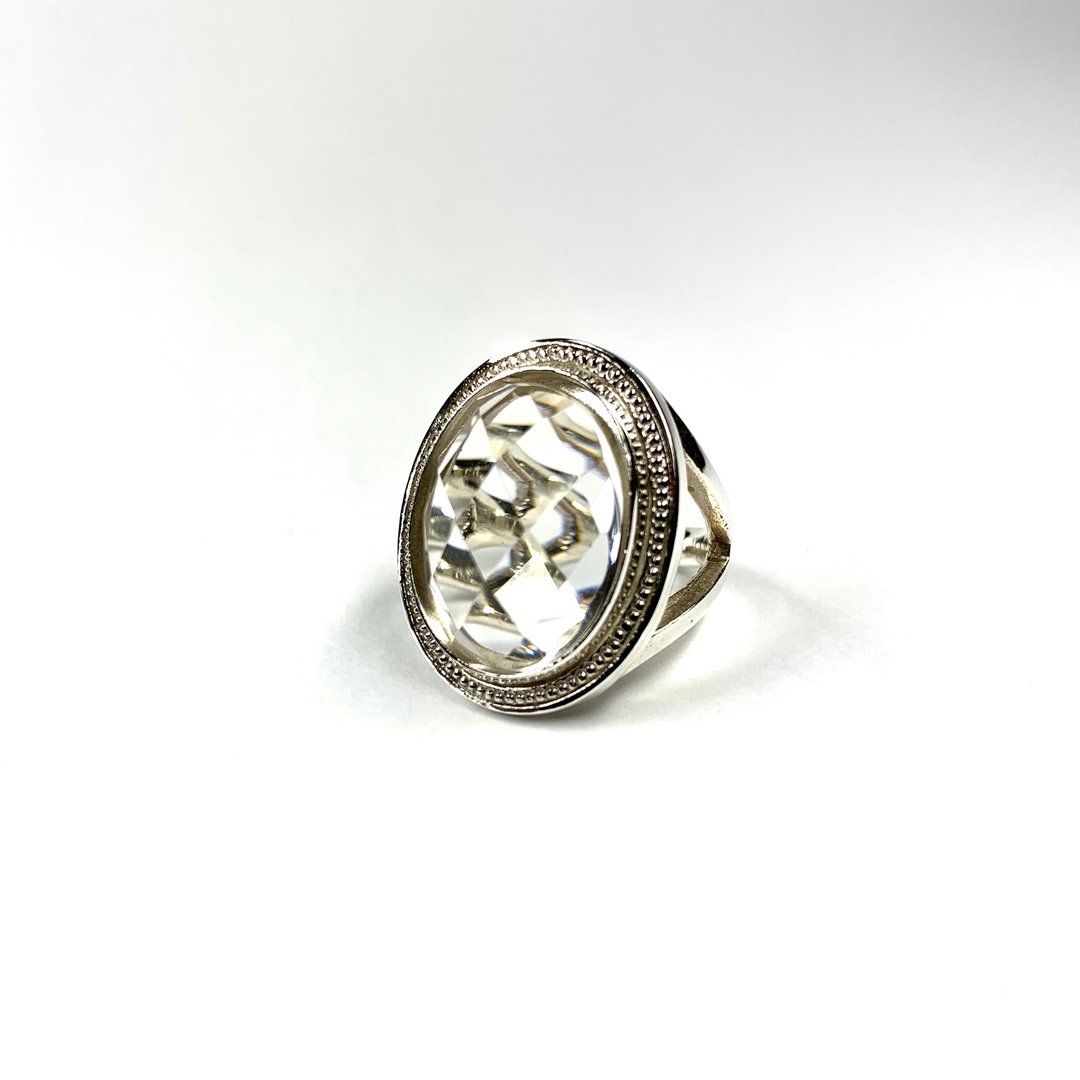 Quartz silver Ring / Gemstone / April birthstone / Quartz Ring / Quartz oval cut 18 × 13mm - 戒指 - 宝石 白色