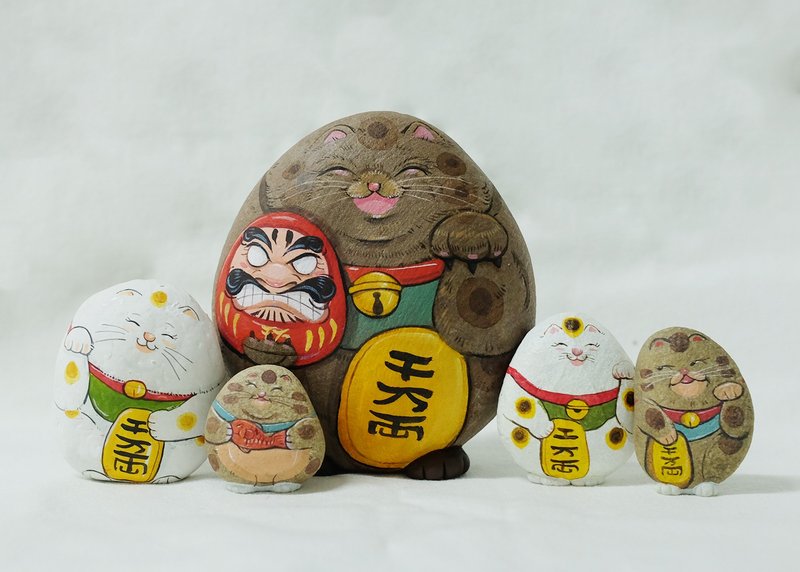 Manekineko & Daruma (手在石头上画画。) - 玩偶/公仔 - 石头 多色