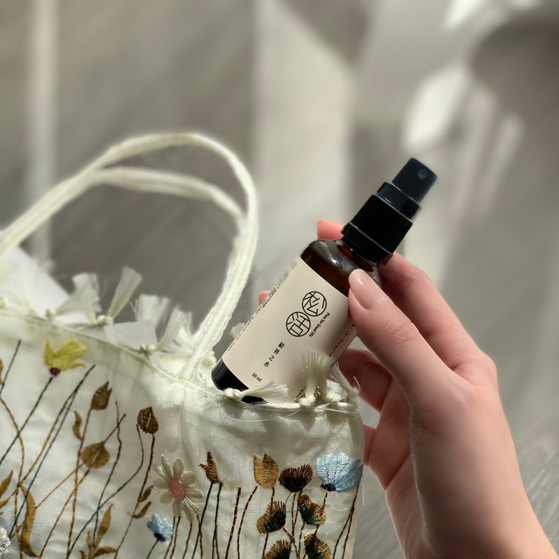 【结界之水】精油喷雾 净化身心 驱逐负能量 冥想 睡眠 圣诞礼物 - 香薰/精油/线香 - 玻璃 咖啡色