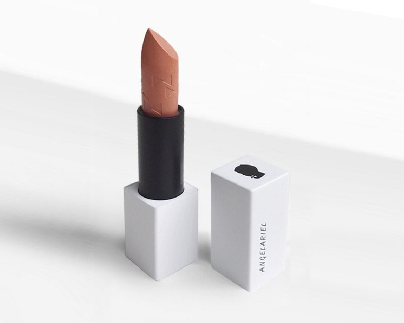 【ANGELARIEL】Lady 005-Crème Lipstick 经典保湿唇膏 - 其他 - 其他材质 红色