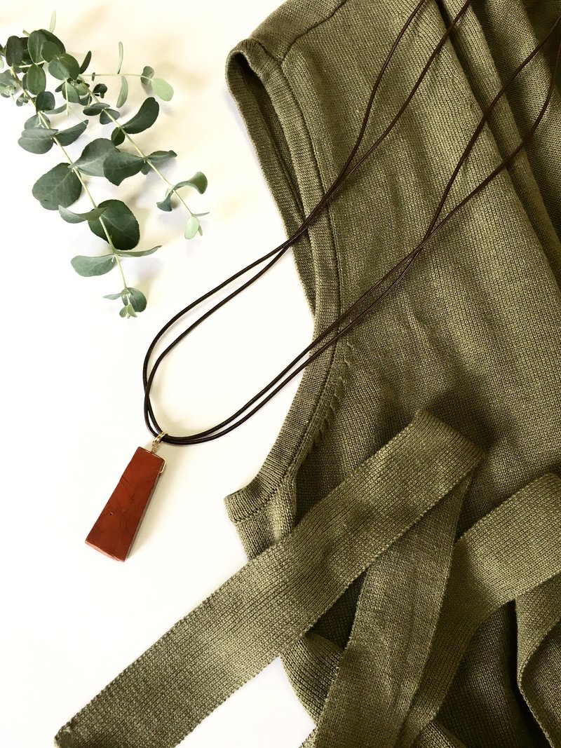 Red jasper and leather Necklace - 项链 - 石头 红色