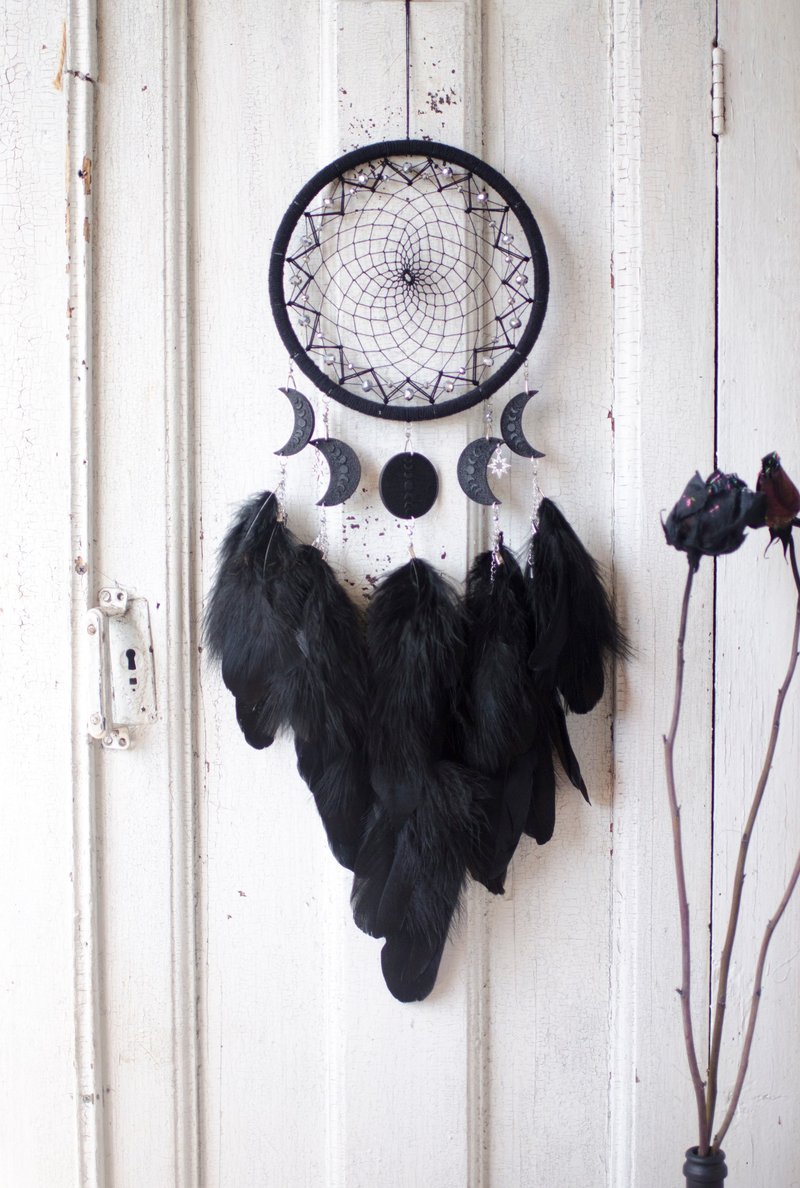 Black Lunar Dreamcatcher with Moon Phases and Silver Star Charms   เครื่องดักฝัน - 墙贴/壁贴 - 玻璃 黑色