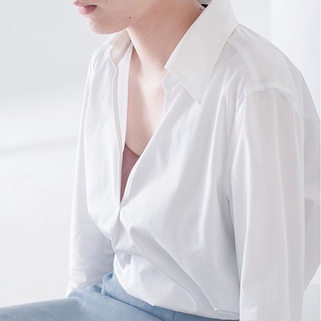 【白色】春光乍泄 大袖口宽袖V领衬衣裙衬衫 条纹/白 Boyfriend宽松款 进口高支棉  | 番塔塔独立设计女装 - 女装衬衫 - 棉 白色