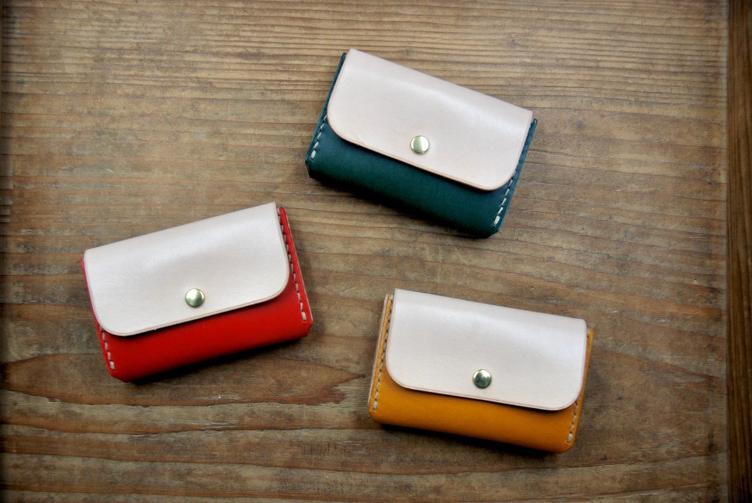 Compact size wallet Mini wallet that opens wide even though it is small - 零钱包 - 真皮 多色