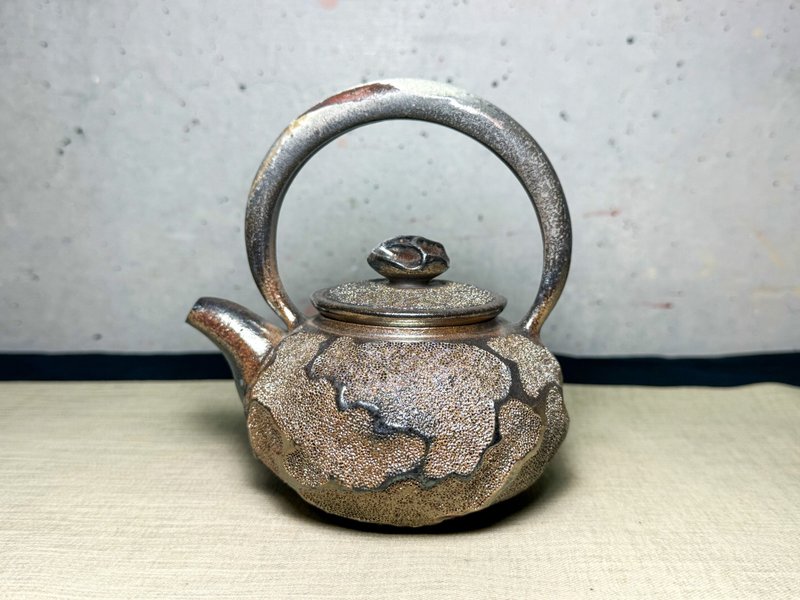 茶壶/提梁壶/冰烟壶/柴烧/杨博戎/金彩/落灰/沉默星球 - 茶具/茶杯 - 陶 