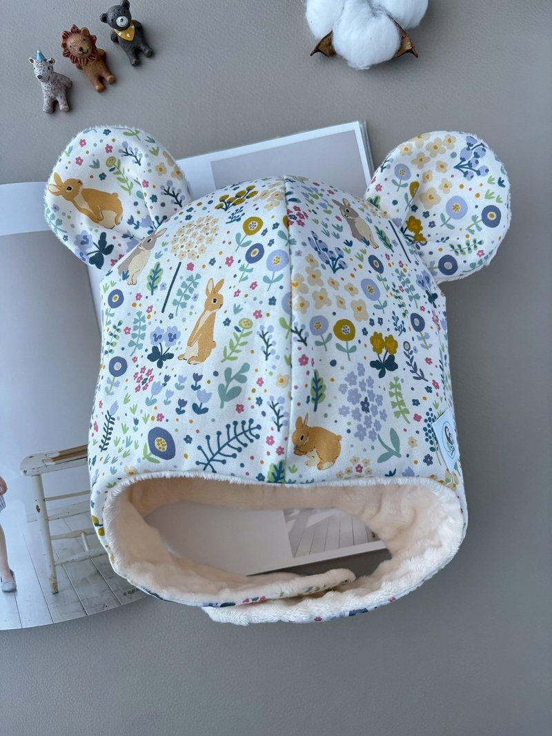 宝宝保暖遮耳帽  兔兔花园双色    弥月礼 宝宝熊耳帽 儿童保暖帽 - 婴儿帽/发带 - 棉．麻 多色